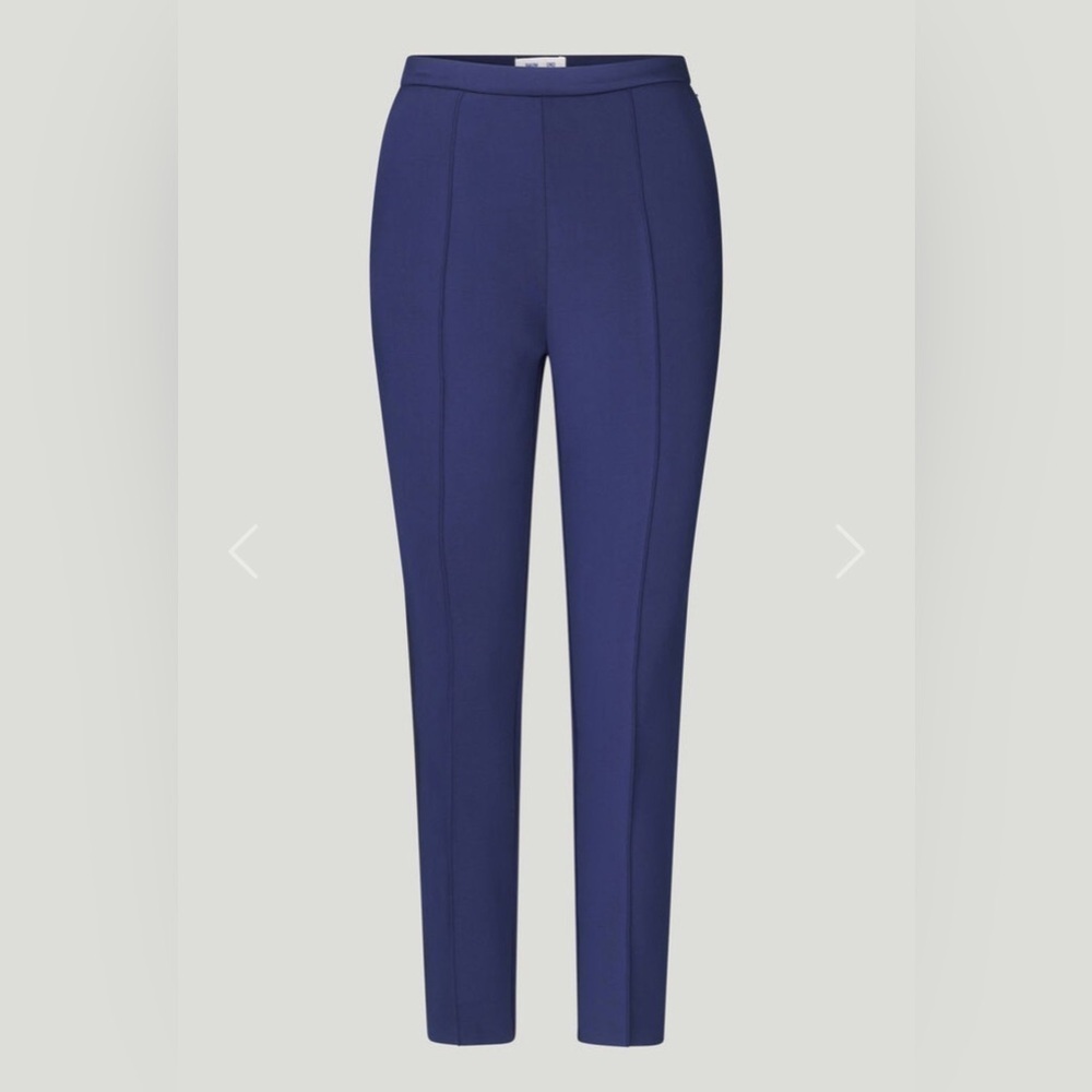 Baum und pferdgarten Blue elastic Straight Leg Pants with Sharp Creases
